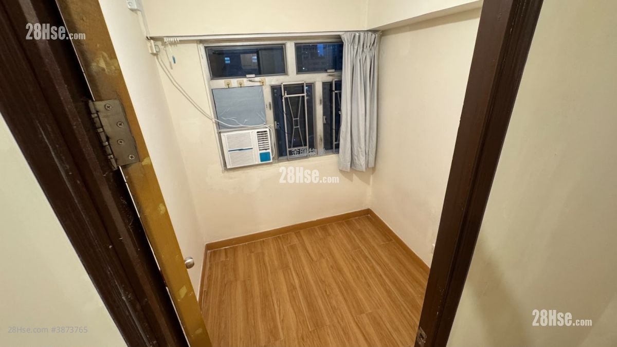 Tung Cheung Building Rental 354 ft²