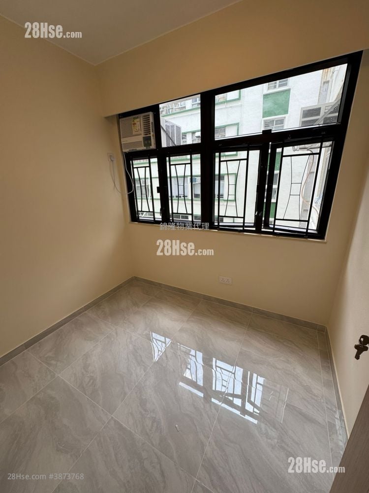 On Wo Gardens Rental 3 Bedrooms , 1 Bathroom 490 ft²