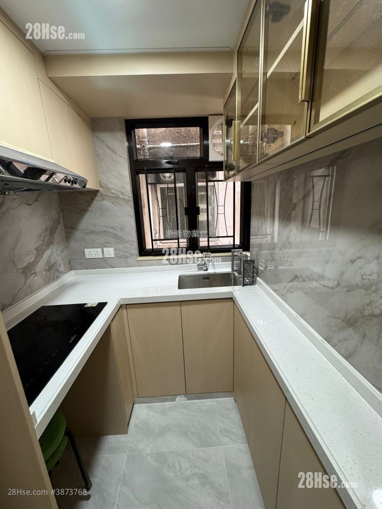On Wo Gardens Rental 3 Bedrooms , 1 Bathroom 490 ft²