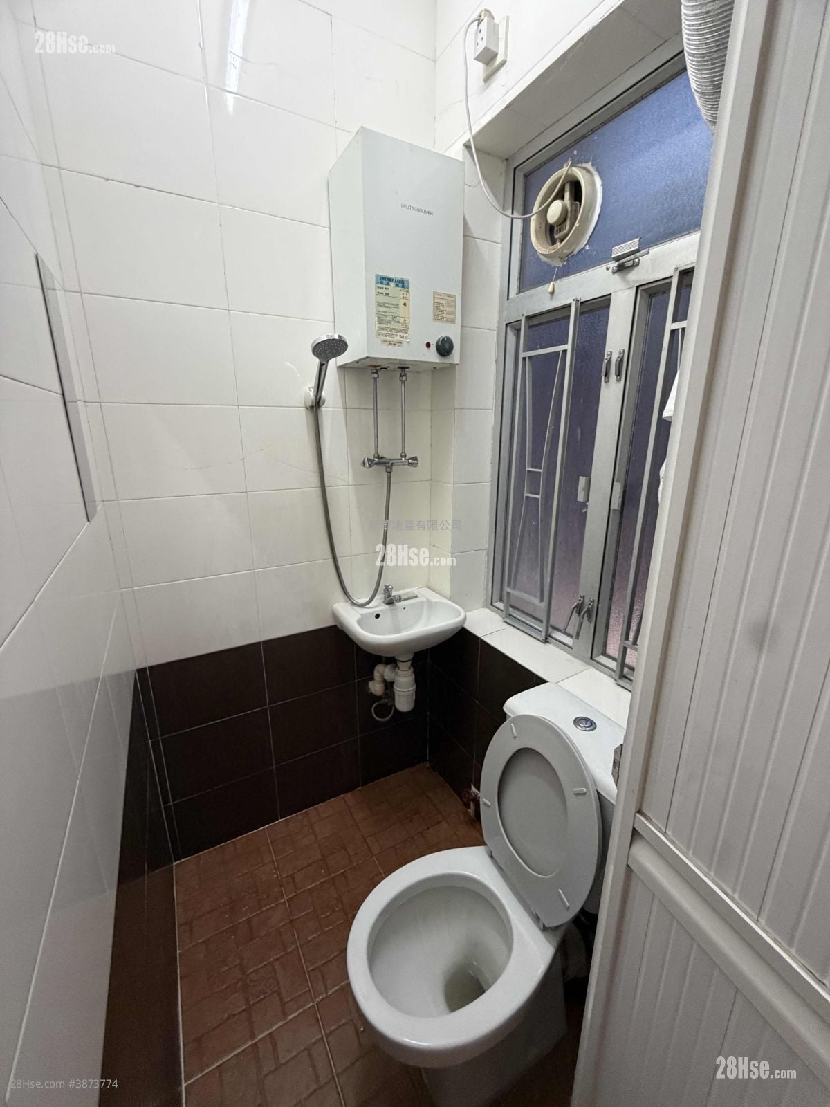 Chinese Mansion Rental 2 Bedrooms , 1 Bathroom 400 ft²