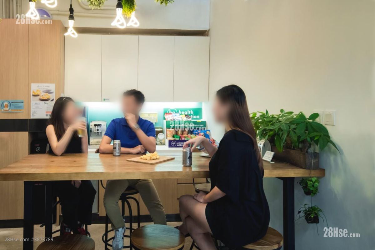 香港工業大廈 租盤 5+ 房 , 2 廁所