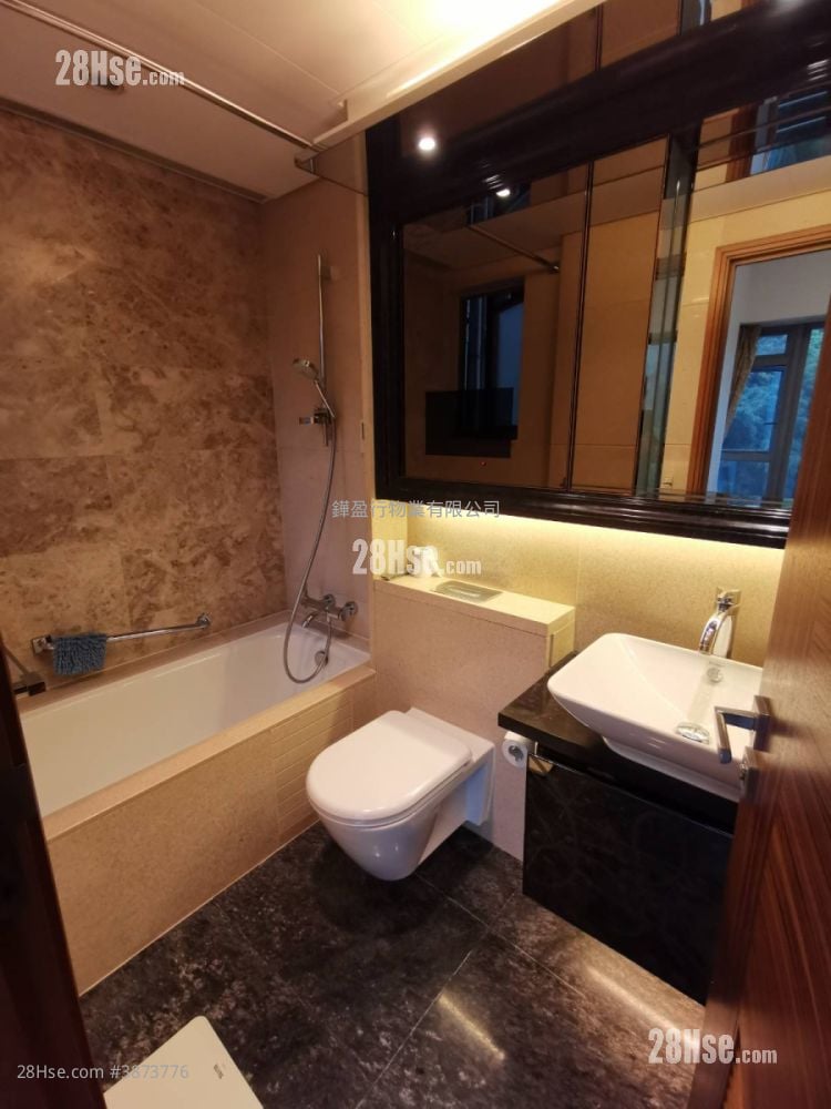 Serenade Rental 3 Bedrooms , 3 Bathrooms 788 ft²