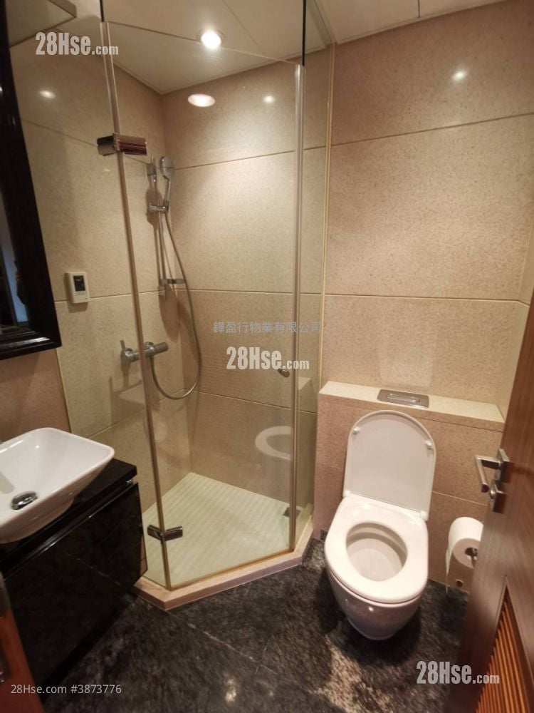 Serenade Rental 3 Bedrooms , 3 Bathrooms 788 ft²
