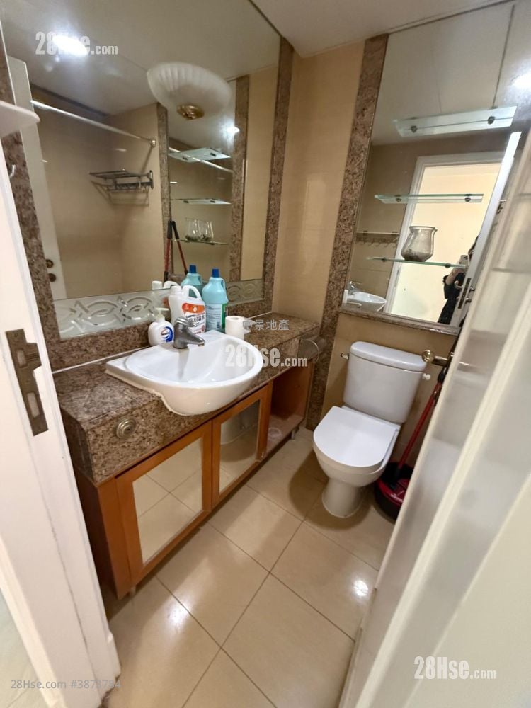 Sky Tower Rental 3 Bedrooms , 2 Bathrooms 691 ft²