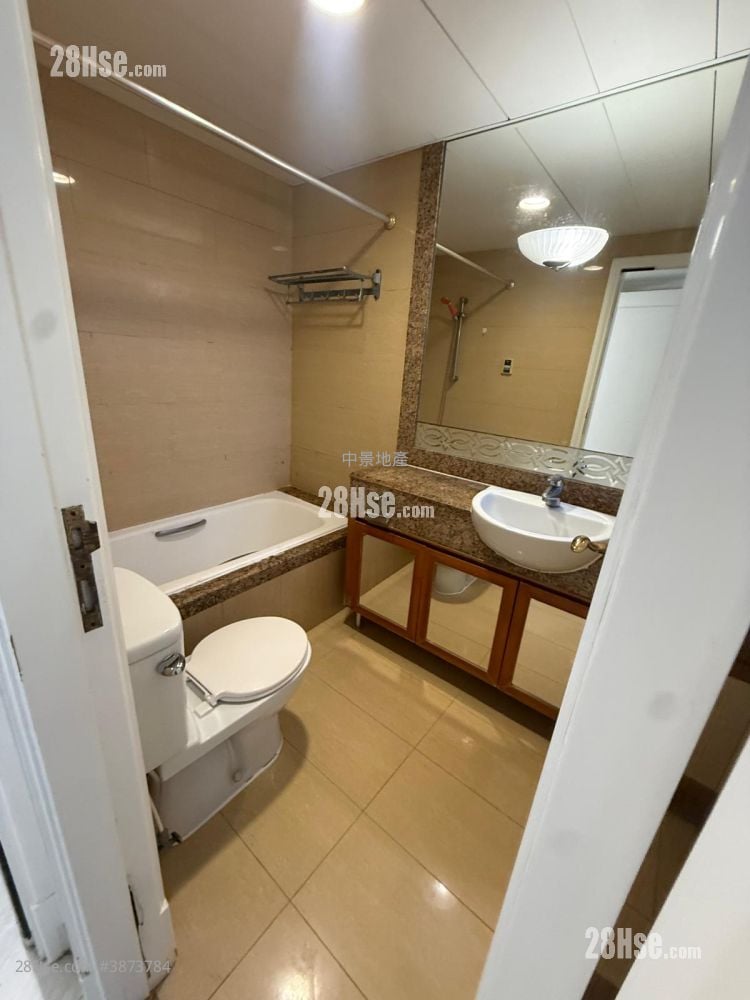 Sky Tower Rental 3 Bedrooms , 2 Bathrooms 691 ft²