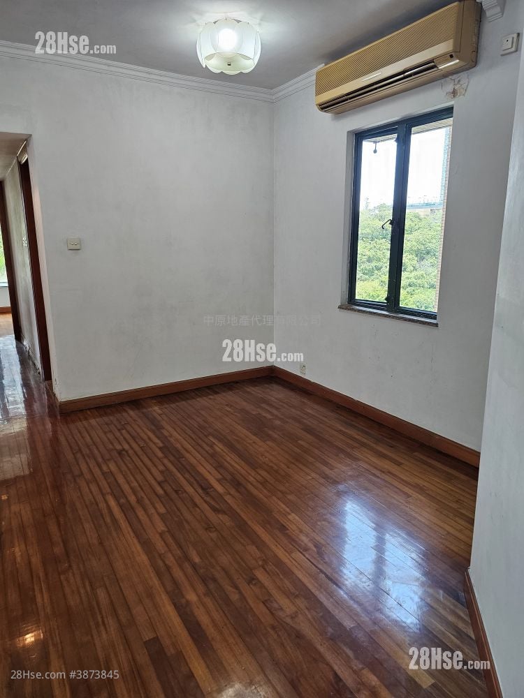 Villa Esplanada Sell 3 Bedrooms , 2 Bathrooms 674 ft²