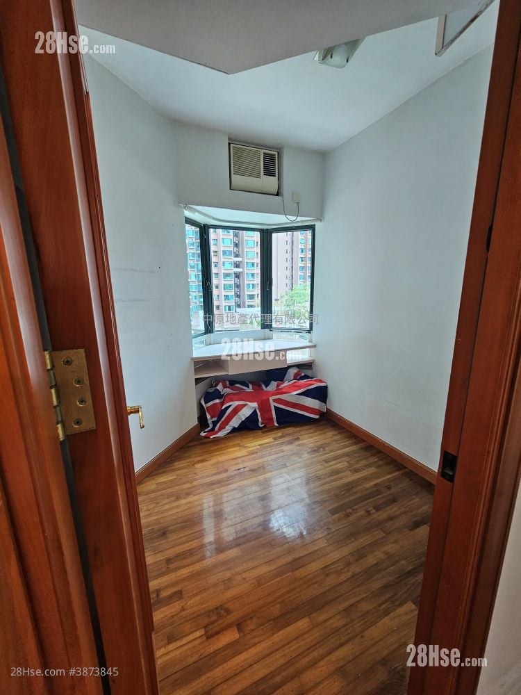 Villa Esplanada Sell 3 Bedrooms , 2 Bathrooms 674 ft²