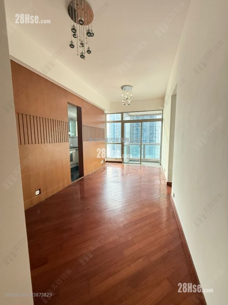 One Silversea Sell 3 Bedrooms , 2 Bathrooms 665 ft²