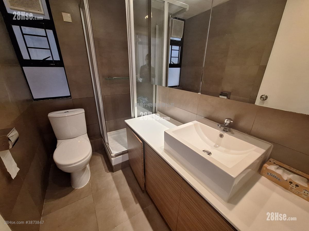 龙华花园 租盘 3 房 , 3 浴室 962 平方尺