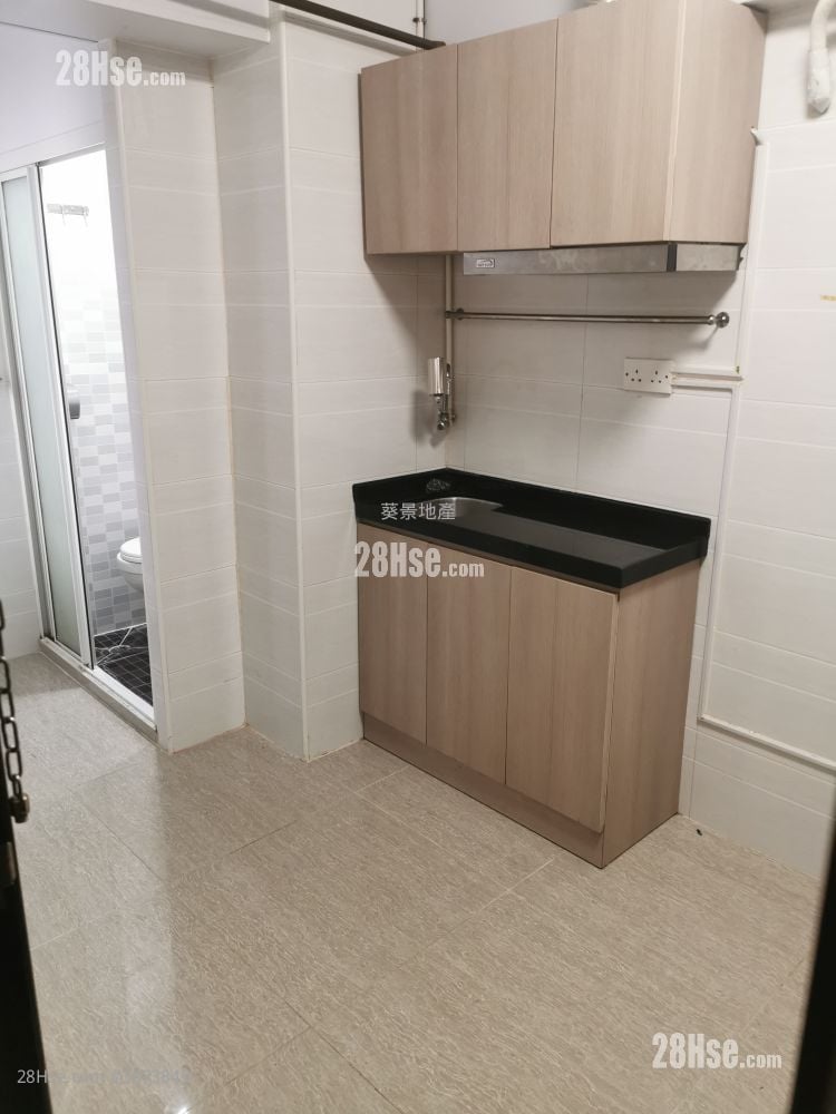 Tak Cheong Building Rental Studio , 1 Bathroom 110 ft²