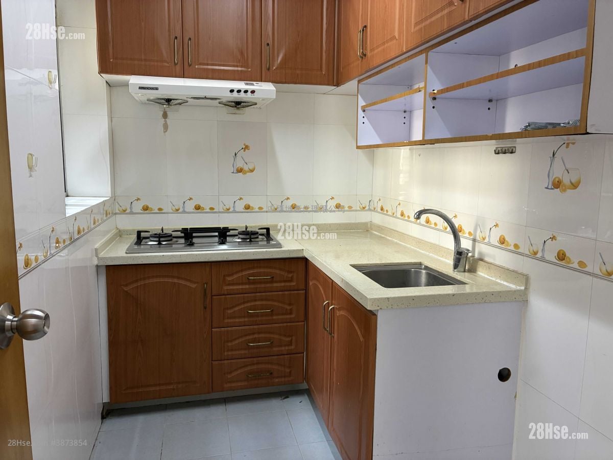 Tsing Yi Garden Sell 3 Bedrooms , 2 Bathrooms 547 ft²