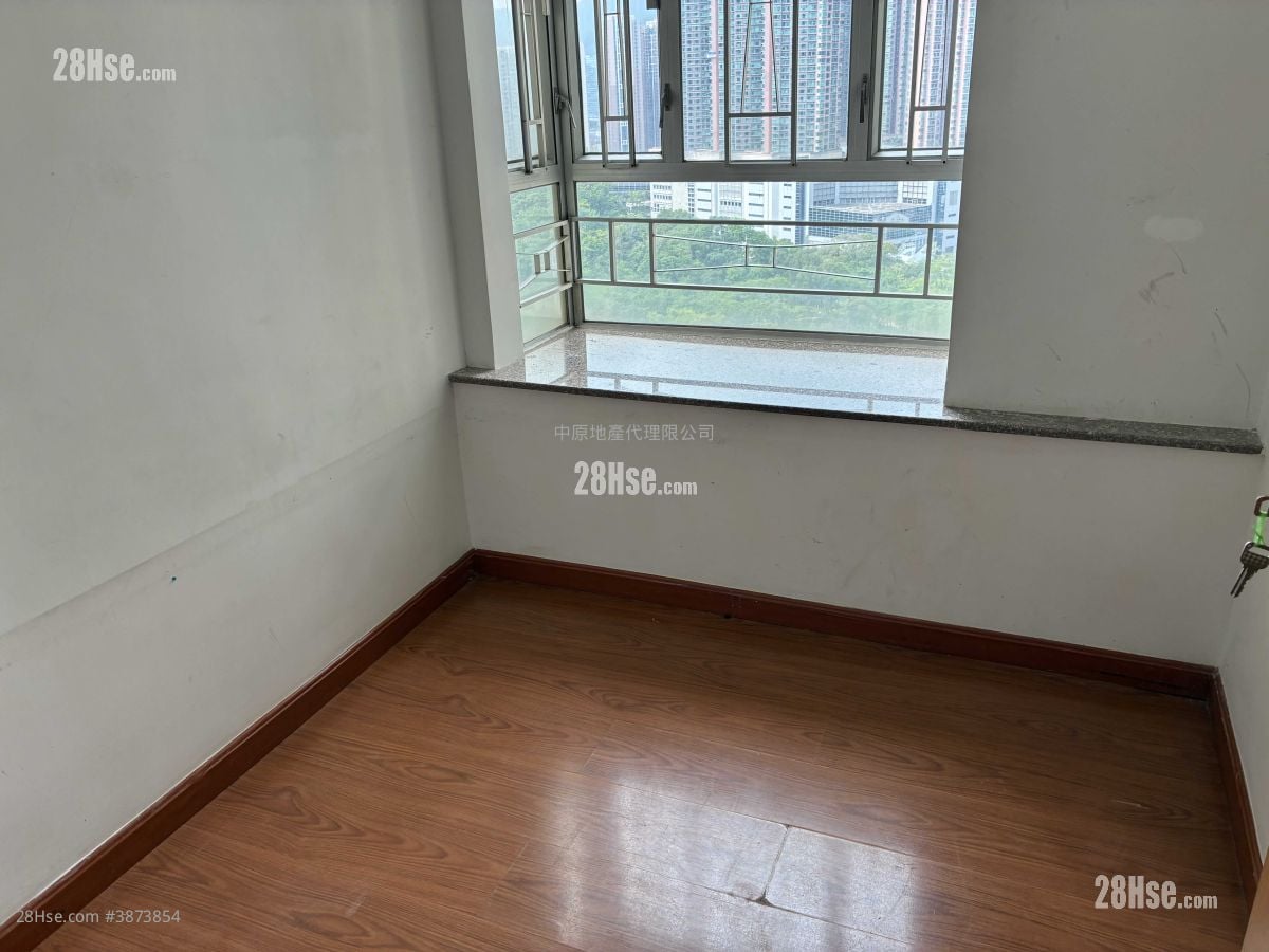 Tsing Yi Garden Sell 3 Bedrooms , 2 Bathrooms 547 ft²