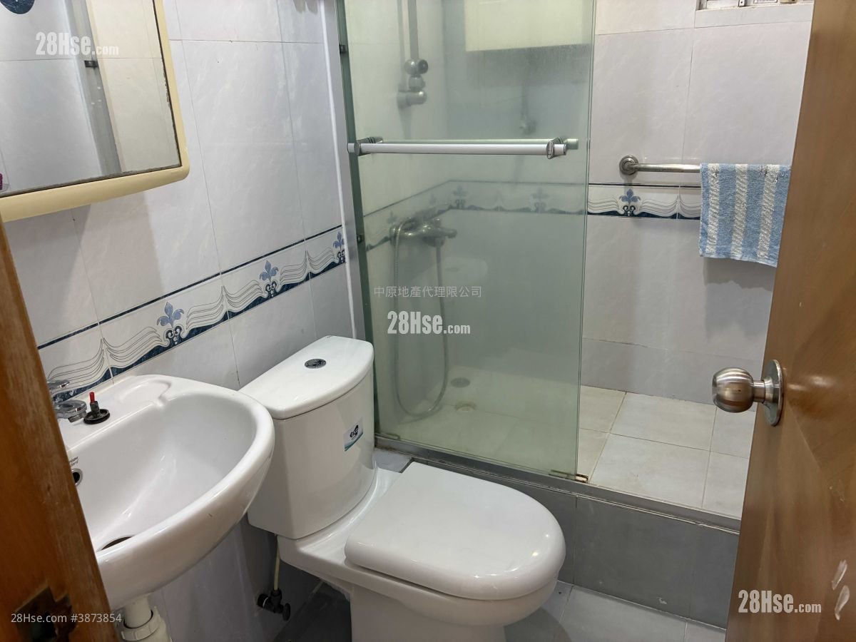 Tsing Yi Garden Sell 3 Bedrooms , 2 Bathrooms 547 ft²