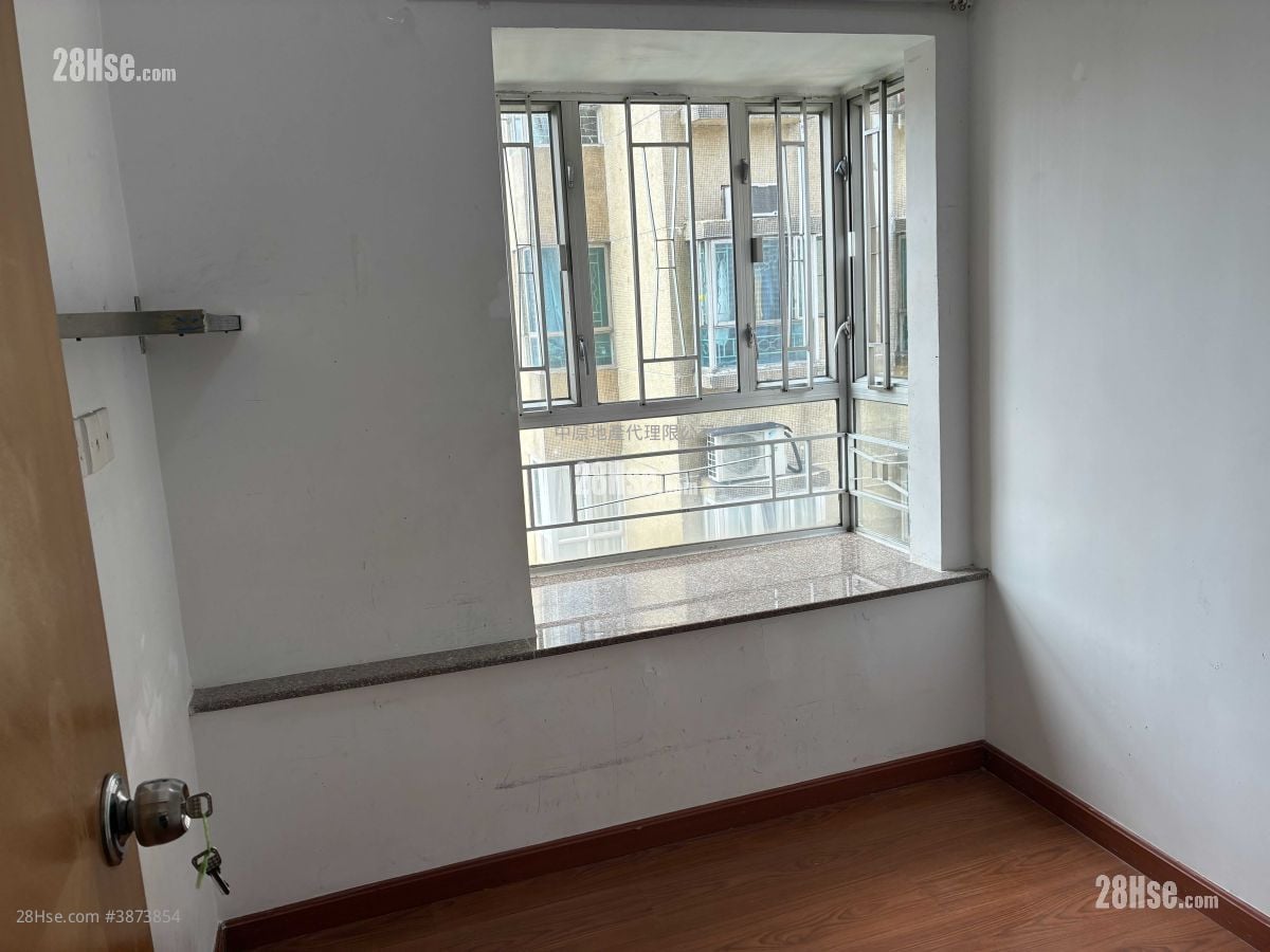 Tsing Yi Garden Sell 3 Bedrooms , 2 Bathrooms 547 ft²