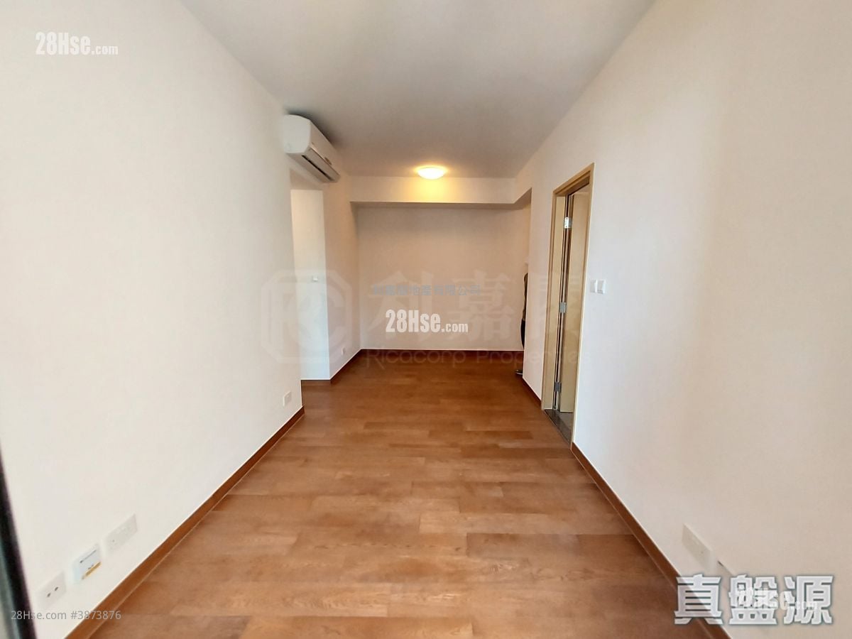 The Papillons Sell 2 Bedrooms , 1 Bathroom 513 ft²