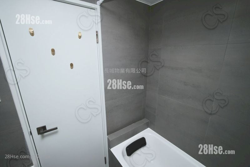 Nan Fung Sun Chuen Sell 2 Bedrooms , 1 Bathroom 391 ft²