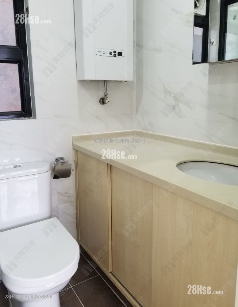 Sunshine City Rental 2 Bedrooms 338 ft²