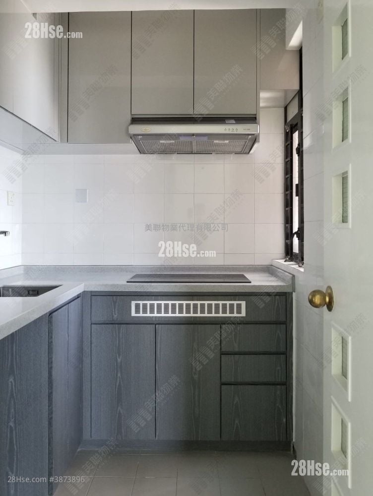 Sunshine City Rental 2 Bedrooms 338 ft²