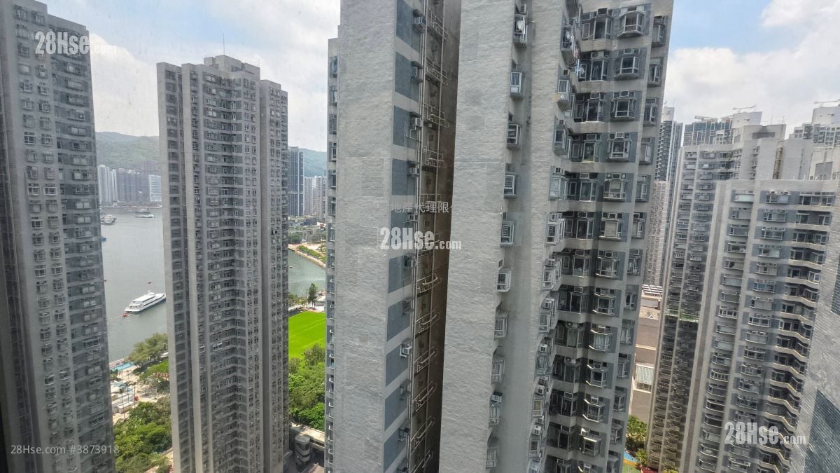 View: Riviera Gardens Sell 3 Bedrooms , 1 Bathroom 497 ft²