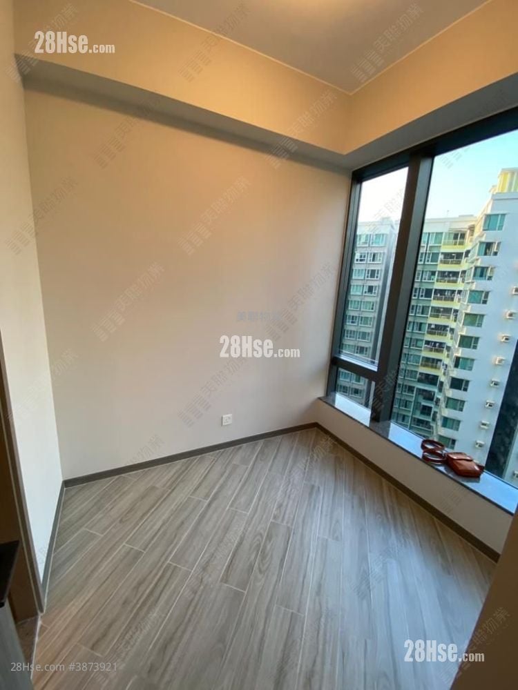 Sereno Verde Sell 1 Bedroom , 1 Bathroom 255 ft²