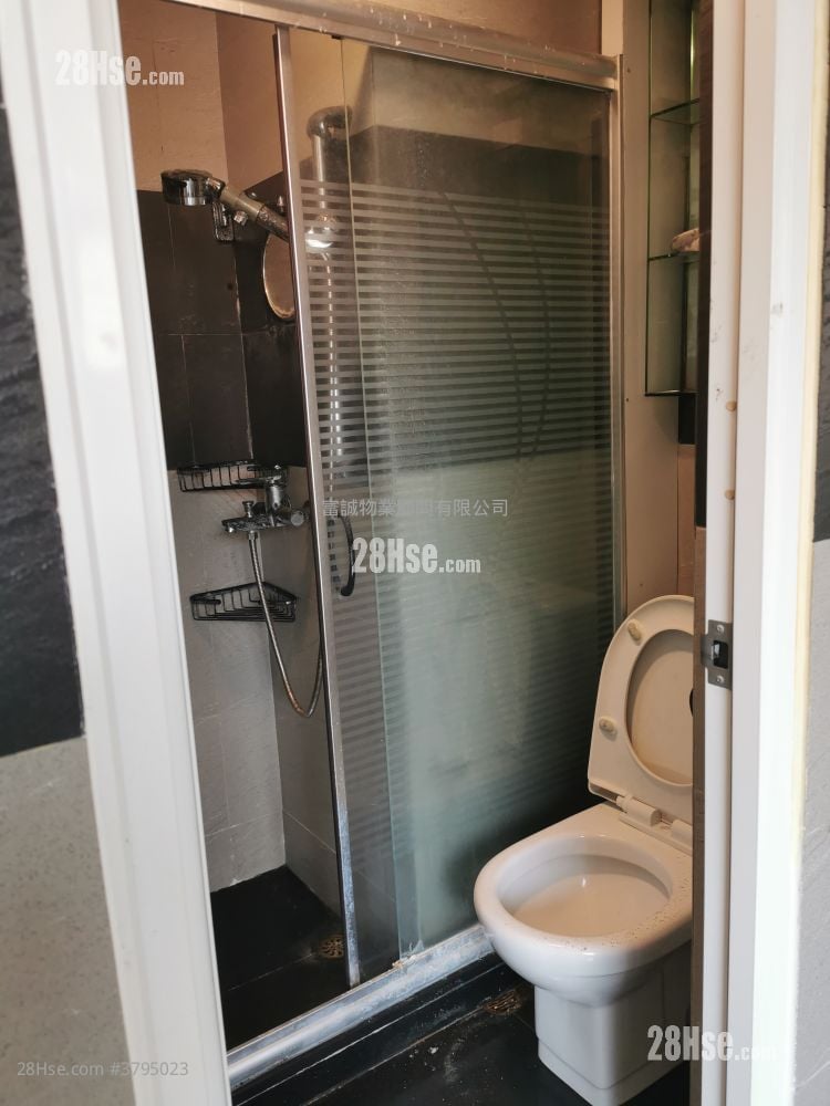Tsui Ping (North) Estate Sell 2 Bedrooms , 1 Bathroom 381 ft²