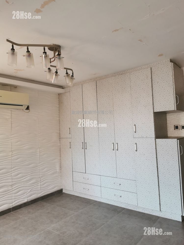 Tsui Ping (North) Estate Sell 2 Bedrooms , 1 Bathroom 381 ft²