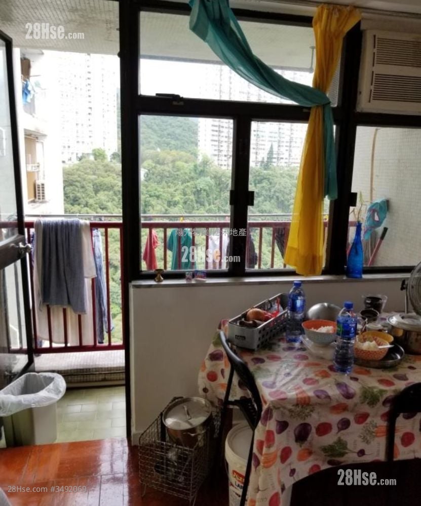 Sui Wo Court Sell 2 Bedrooms , 1 Bathroom