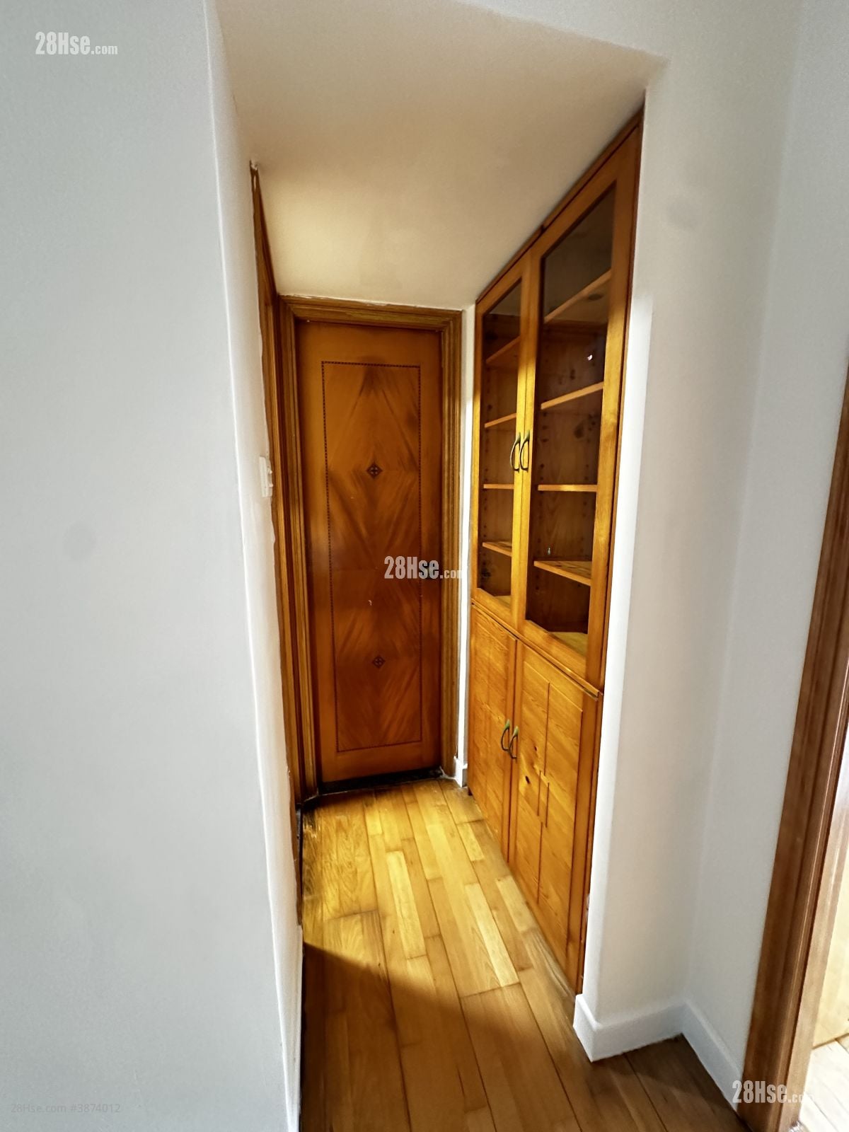 On Shing Court Rental 2 Bedrooms , 1 Bathroom 404 ft²