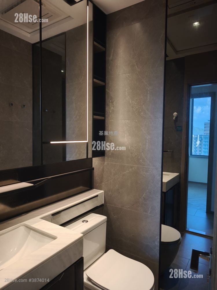 The Yoho Hub Rental 3 Bedrooms , 1 Bathroom 534 ft²