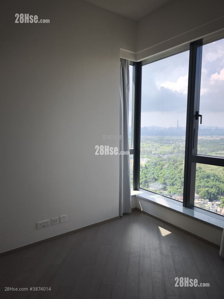 The Yoho Hub Rental 3 Bedrooms , 1 Bathroom 534 ft²