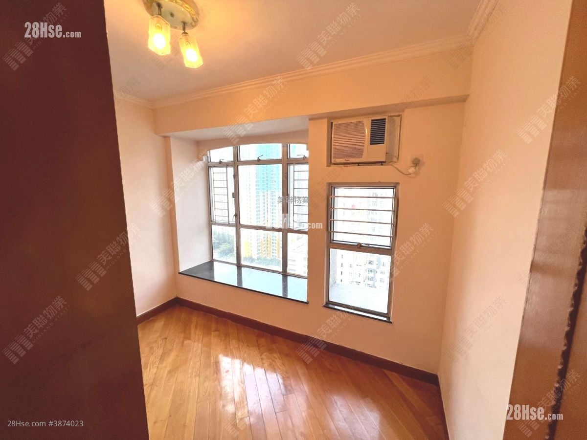 Sceneway Garden Sell 2 Bedrooms , 1 Bathroom 537 ft²