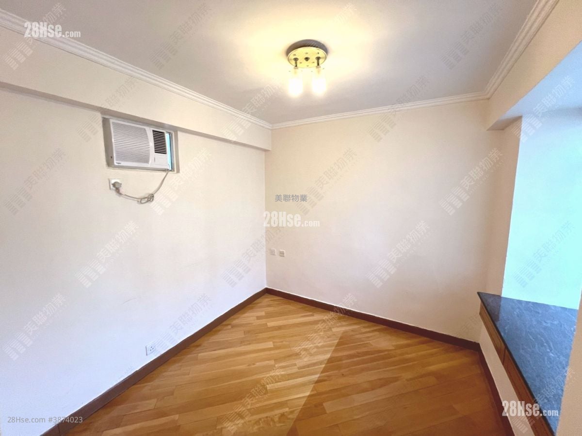 Sceneway Garden Sell 2 Bedrooms , 1 Bathroom 537 ft²