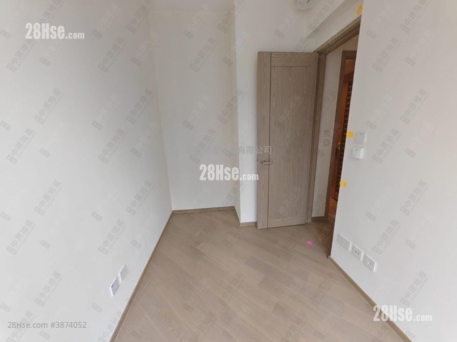 Villa Garda I Rental 2 Bedrooms , 1 Bathroom 461 ft²