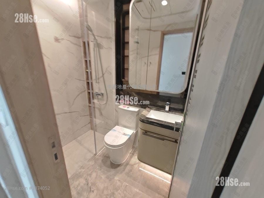 Villa Garda I Rental 2 Bedrooms , 1 Bathroom 461 ft²