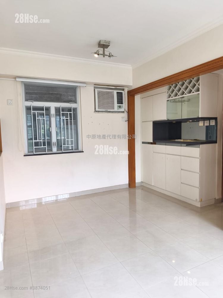 Tsuen King Garden Sell 3 Bedrooms 577 ft²