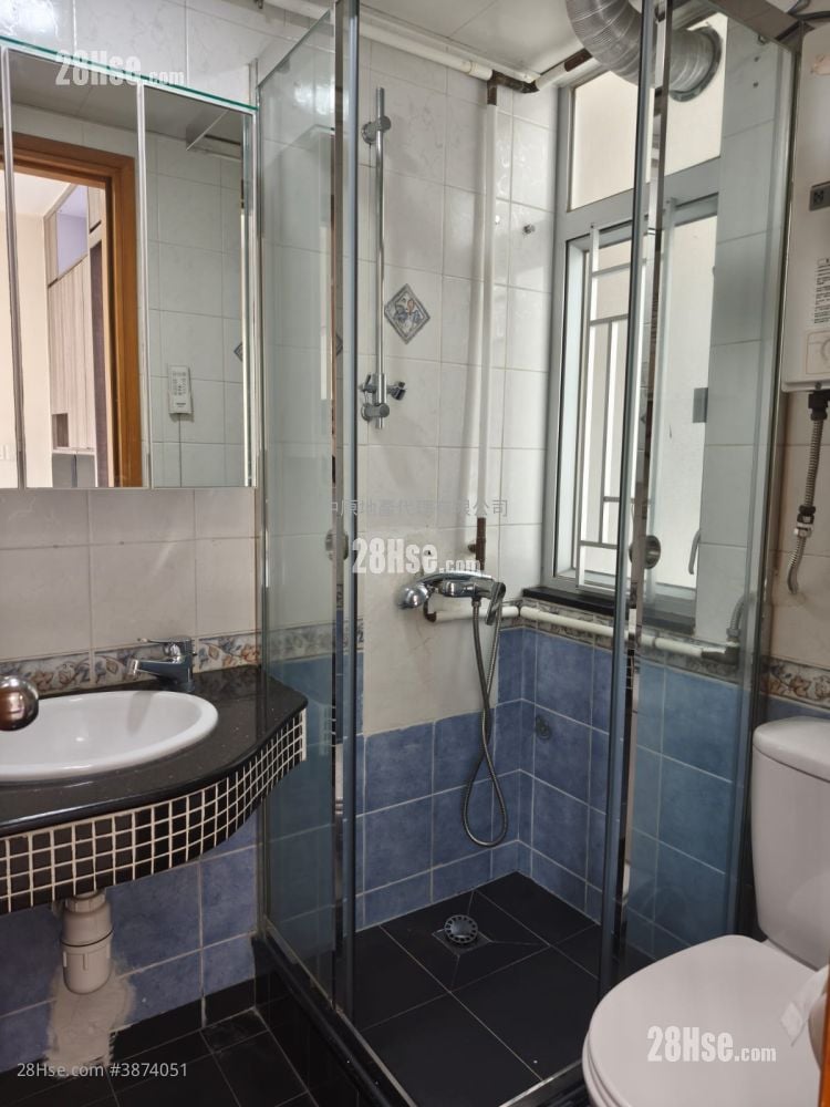 Tsuen King Garden Sell 3 Bedrooms 577 ft²