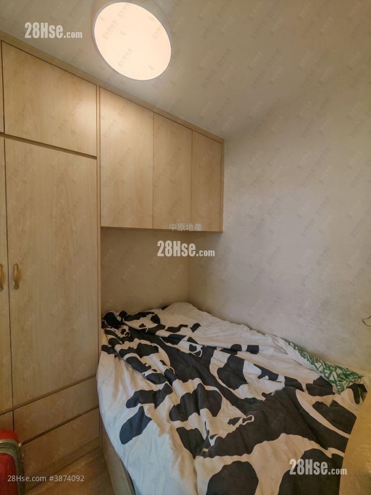Ping Yan Court Sell 2 Bedrooms 448 ft²