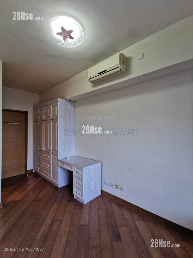 Providence Bay Rental 4 Bedrooms , 2 Bathrooms 1,696 ft²