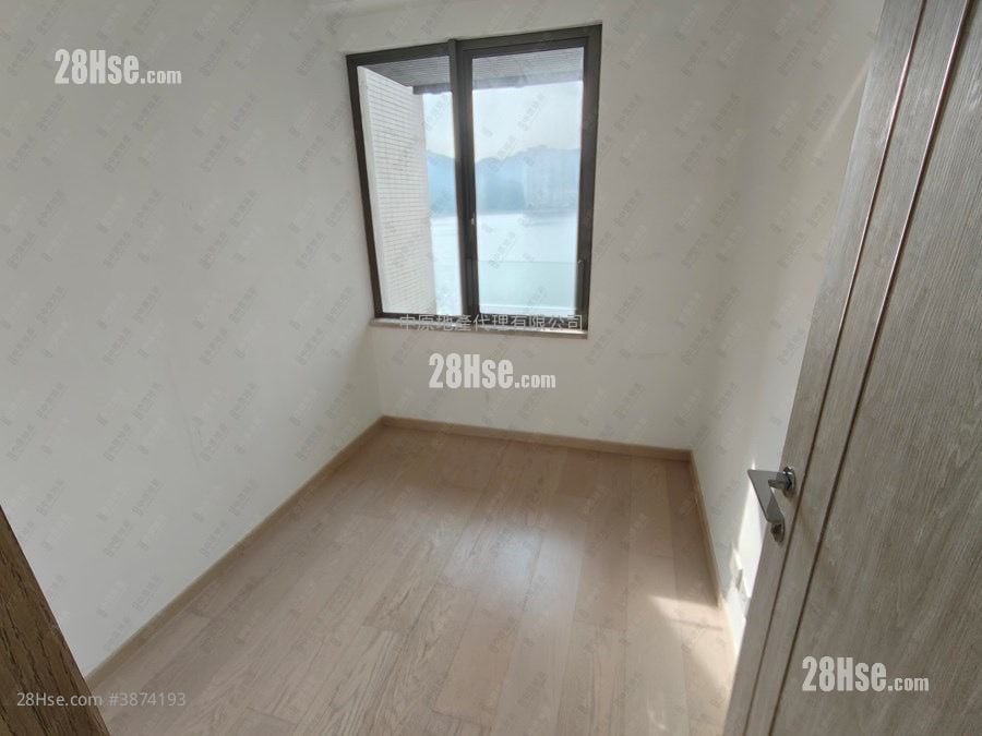 Sea To Sky Sell 3 Bedrooms , 2 Bathrooms 763 ft²