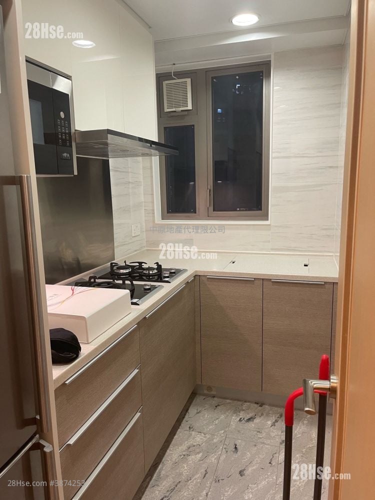 kitchen: Parc City Sell 2 Bedrooms , 1 Bathroom 522 ft²