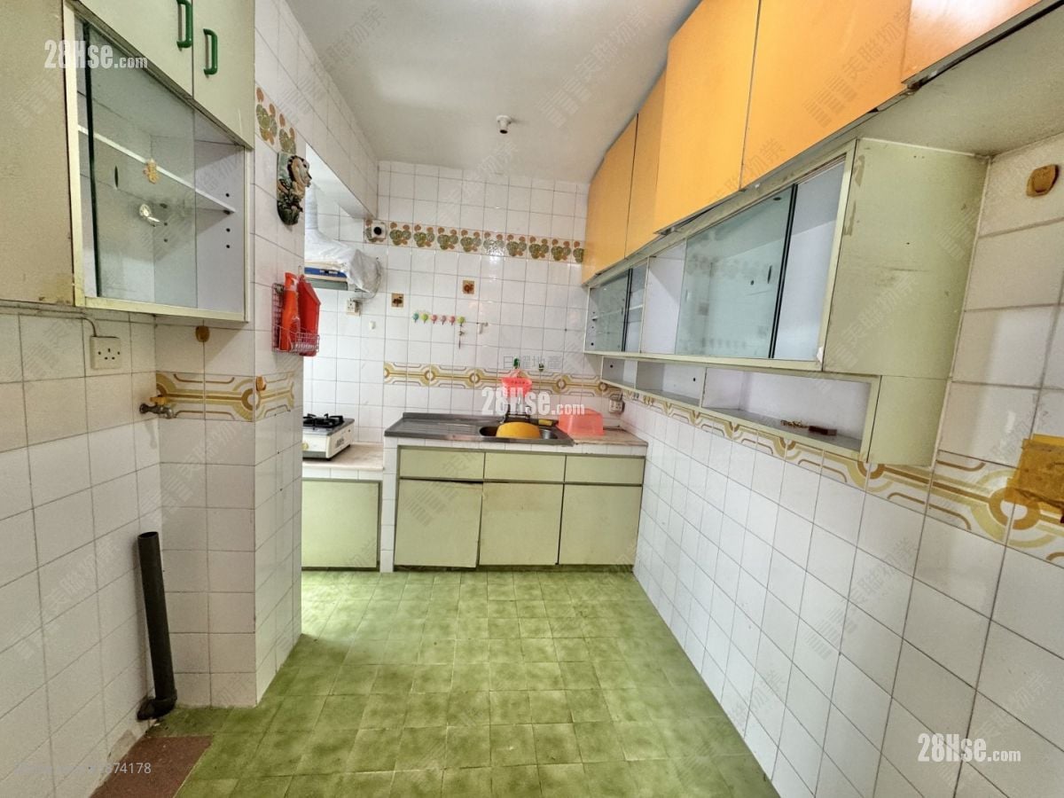 Taikoo Shing Sell 3 Bedrooms , 1 Bathroom 489 ft²