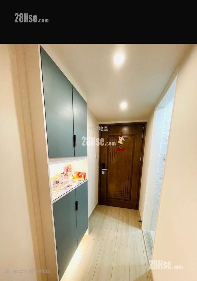 New Kwai Fong Gardens Sell 2 Bedrooms 408 ft²