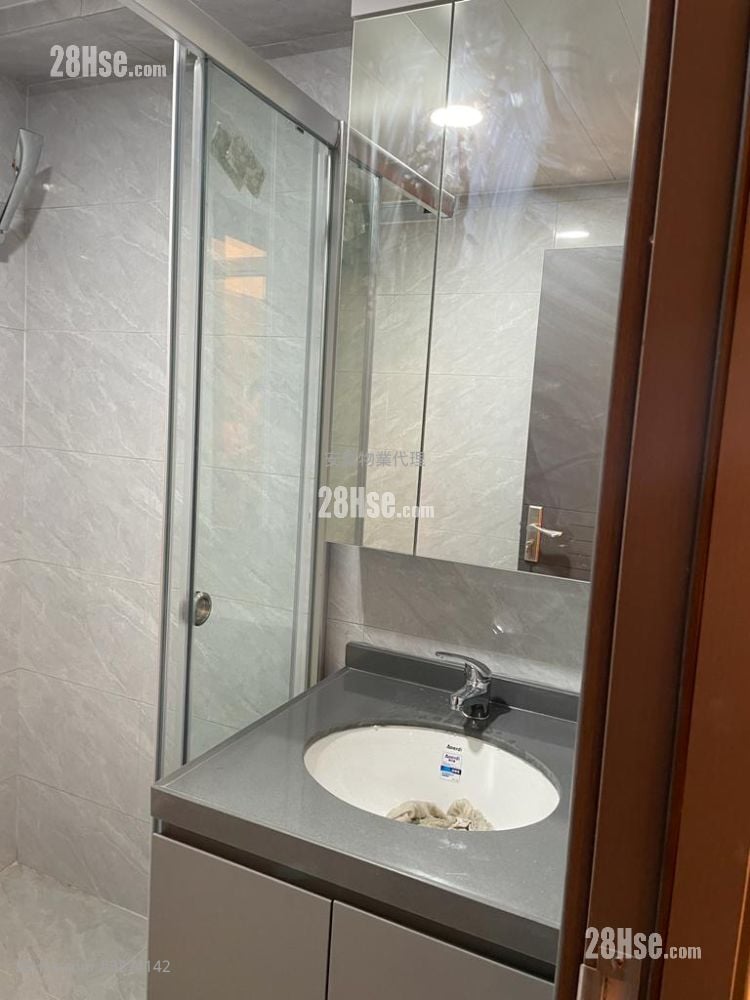 Sing Kung Building Sell 3 Bedrooms , 1 Bathroom 466 ft²