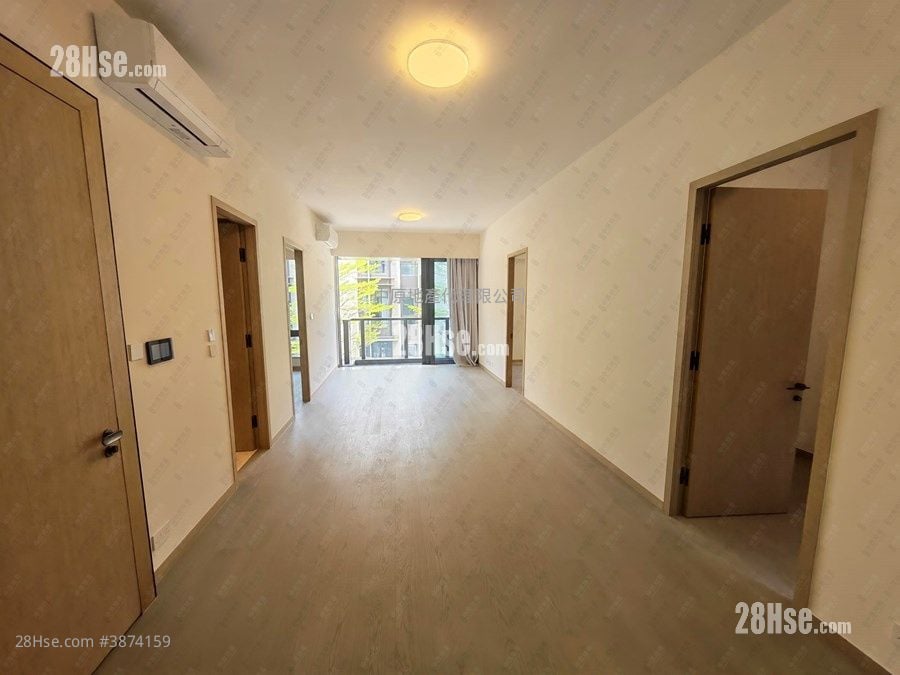 Villa Lucca Rental 1,074 ft²