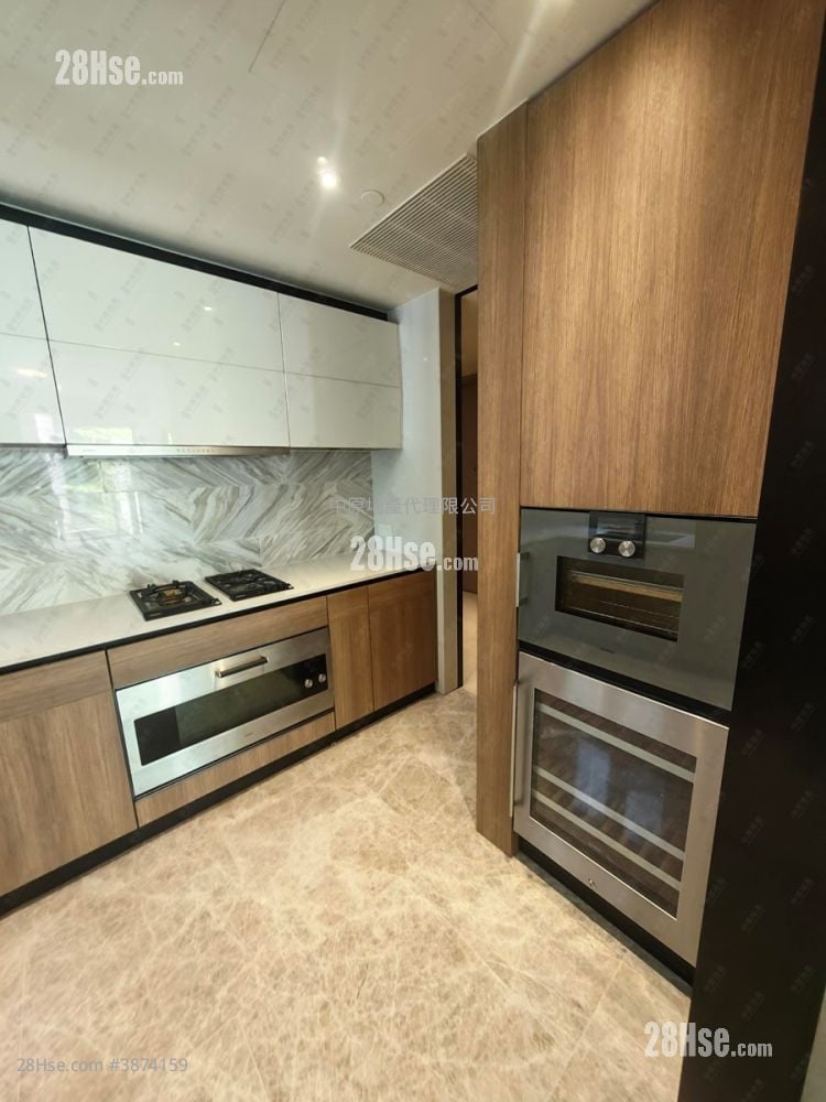 Villa Lucca Rental 1,074 ft²