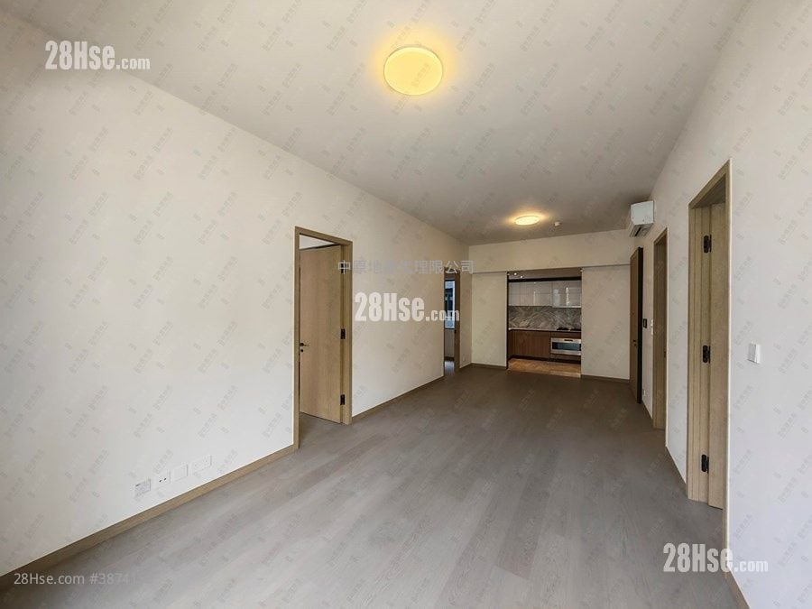 Villa Lucca Rental 1,074 ft²