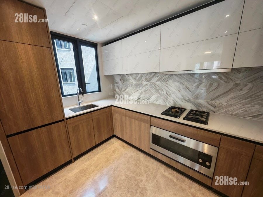 Villa Lucca Rental 1,074 ft²