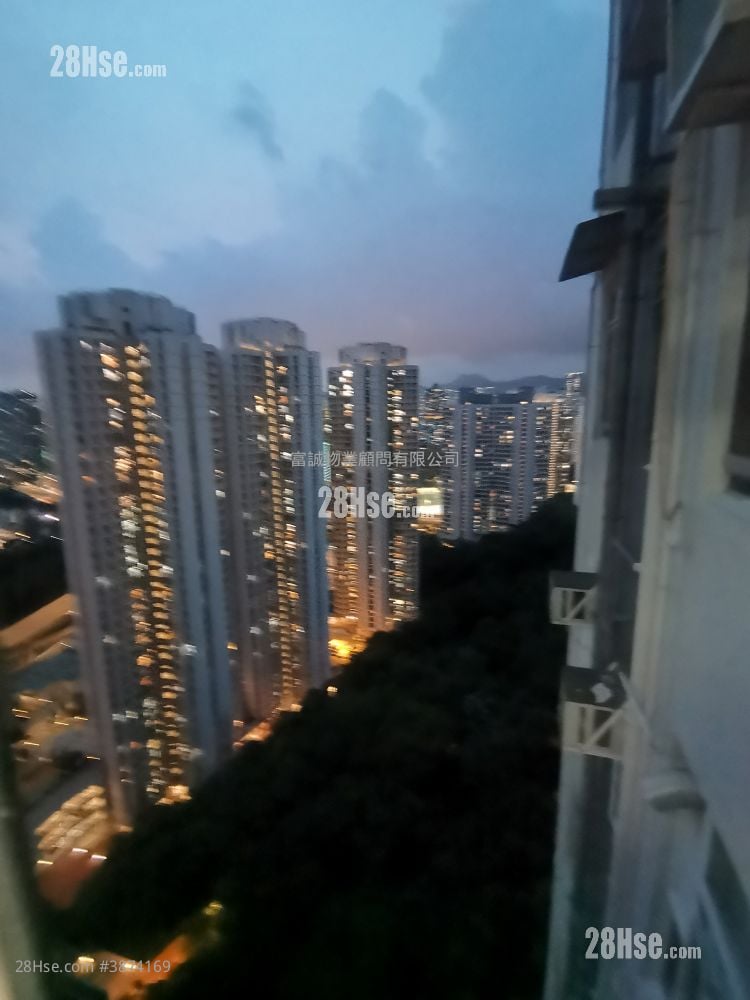 Kai Tin Tower Rental 2 Bedrooms , 1 Bathroom 469 ft²