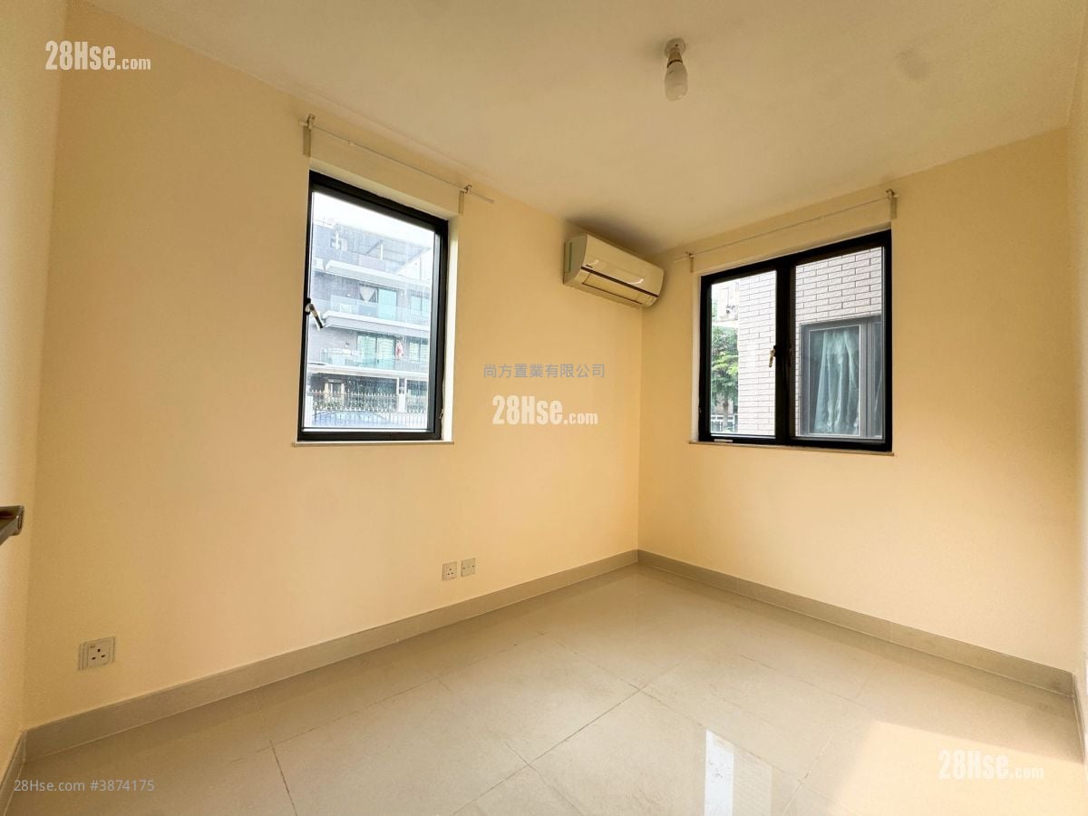 Village Rental 3 Bedrooms , 1 Bathroom 700 ft²