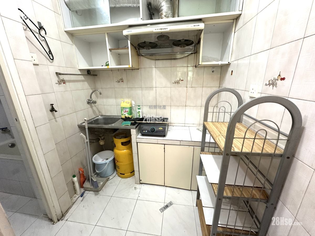Wing Hing Building Sell 2 Bedrooms , 1 Bathroom 357 ft²